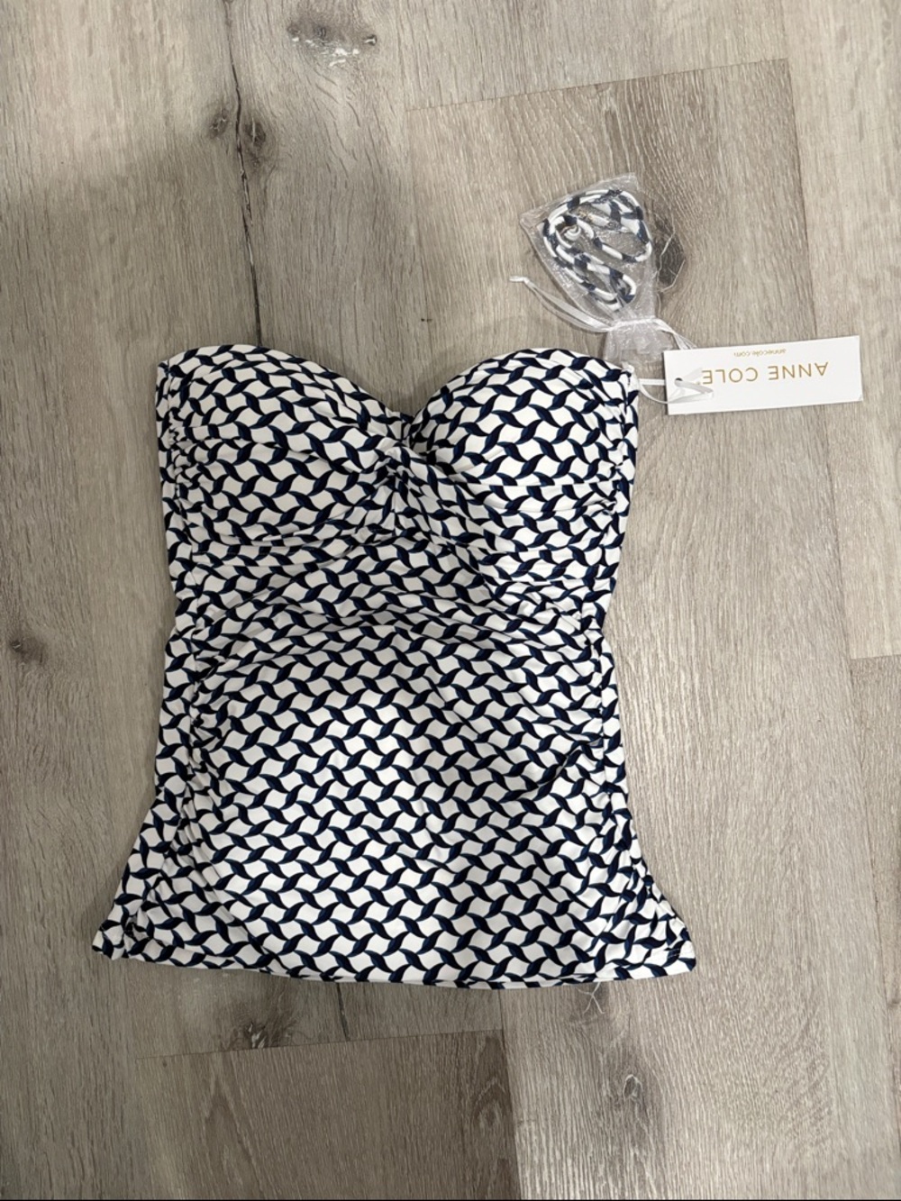 Anne Cole Navy & White Geometric Strapless Top